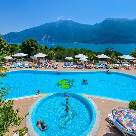 Kemp Park Garda 4*